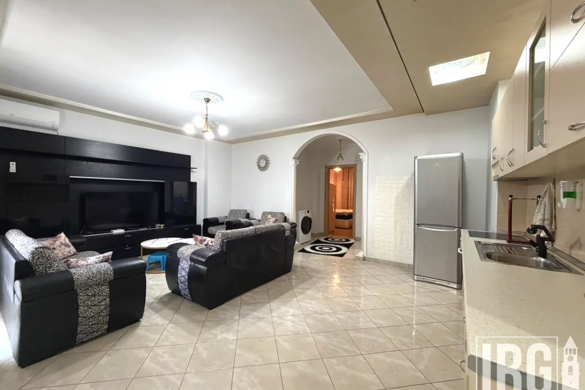 Shtepi me qera Apartament ne Tirane, 2+1, Mobilimi E mobiluar, Pagesa 500  Euro.