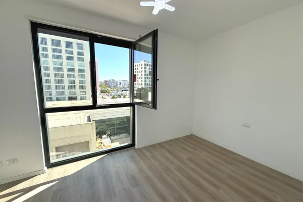 Ambient biznesi me qera 3+1 ne Tirane - 800 Euro