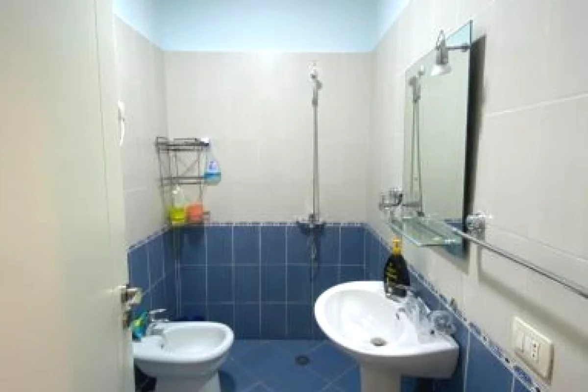 Shtepi me qera Apartament ne Tirane, 1+1, Mobilimi E mobiluar, Pagesa 550  Euro.