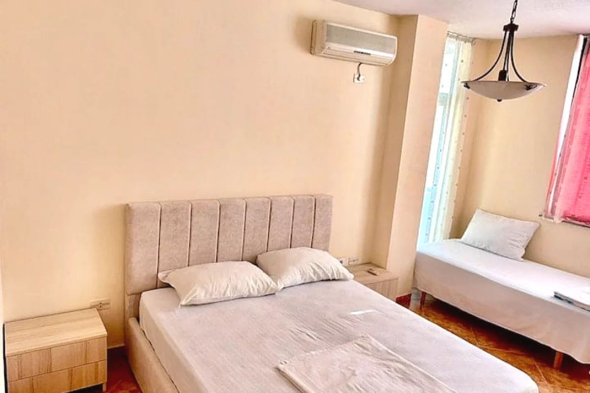 Shtepi me qera Apartament ne Tirane, 2+1, Mobilimi E mobiluar, Pagesa 1,000  Euro.
