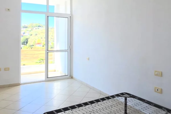 Shtepi ne shitje 2+1 ne Tirane - 165,000 Euro
