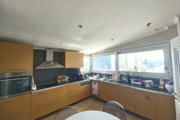 Shtepi ne shitje 3+1 ne Tirane - 580,000 Euro