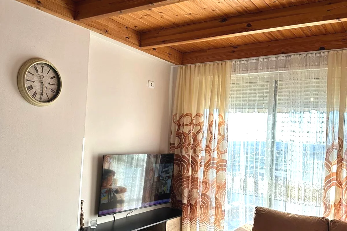 Shtepi me qera Apartament ne Tirane, 3+1, Mobilimi E mobiluar, Pagesa 700  Euro.