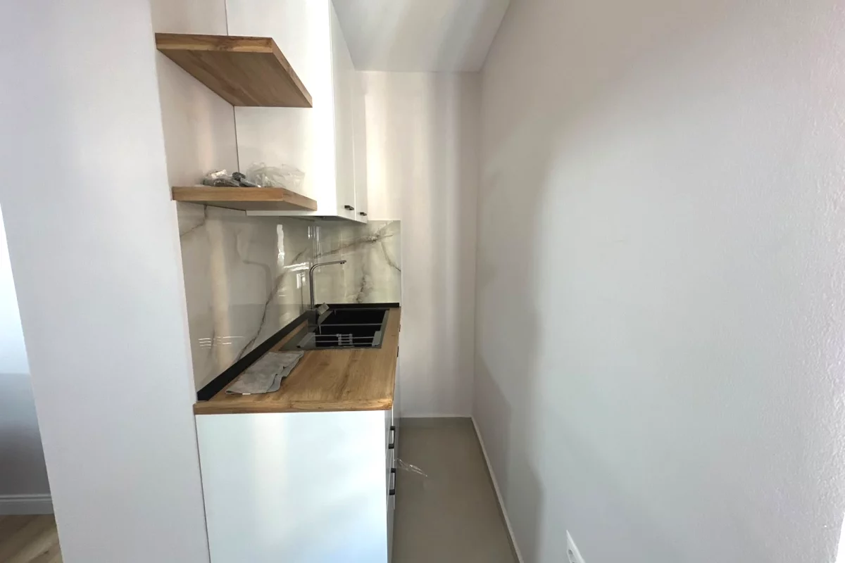 Shtepi ne shitje Apartament ne Tirane, 1+1, Mobilimi E mobiluar, Pagesa 140,000  Euro.
