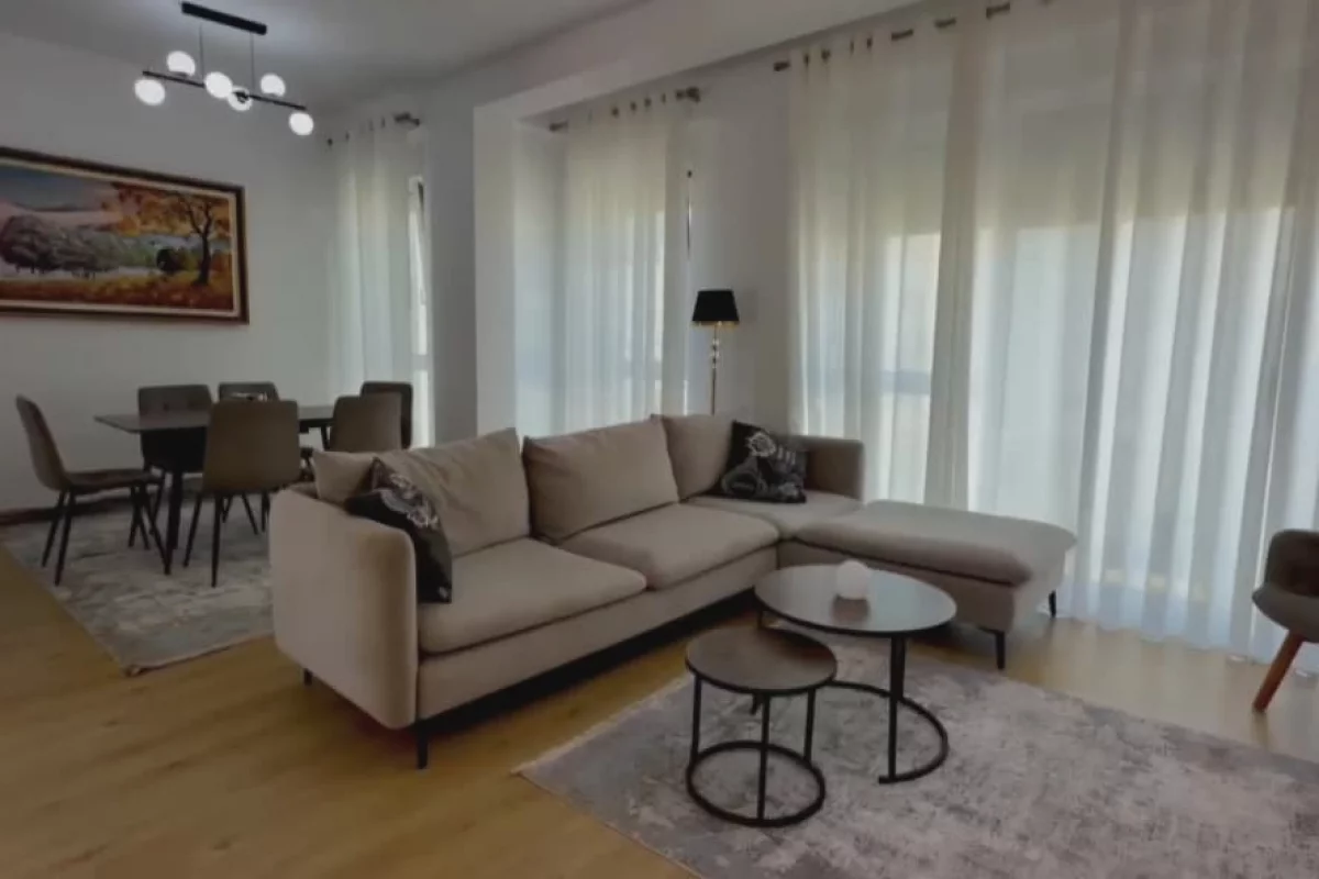 Shtepi me qera Apartament ne Tirane, 2+1, Mobilimi E mobiluar, Pagesa 1,500  Euro.