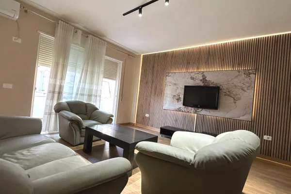 Jepet apartament 1+1 me qira tek Liqeni i Thate , prane Hotel Radisson , Kopshti Botanik , Kopshti Z