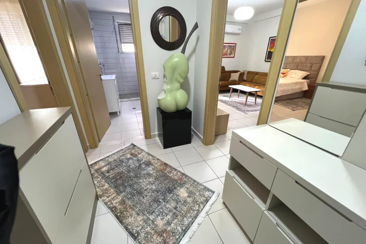 Shtepi me qera Apartament ne Tirane, 1+1, Mobilimi E mobiluar, Pagesa 600  Euro.