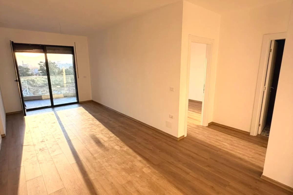 Jepet apartament 1+1 me qira per banim apo zyre tek Kompleksi Parallel Living , Rruga Don Bosko , La