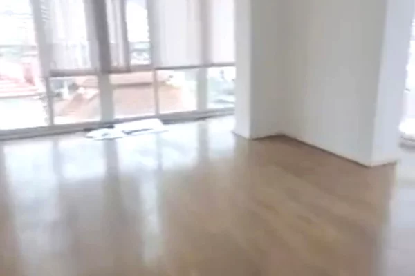 Shitet apartament 3+1+2 tek Kompleksi Kika 2 , Komuna e Parisit .