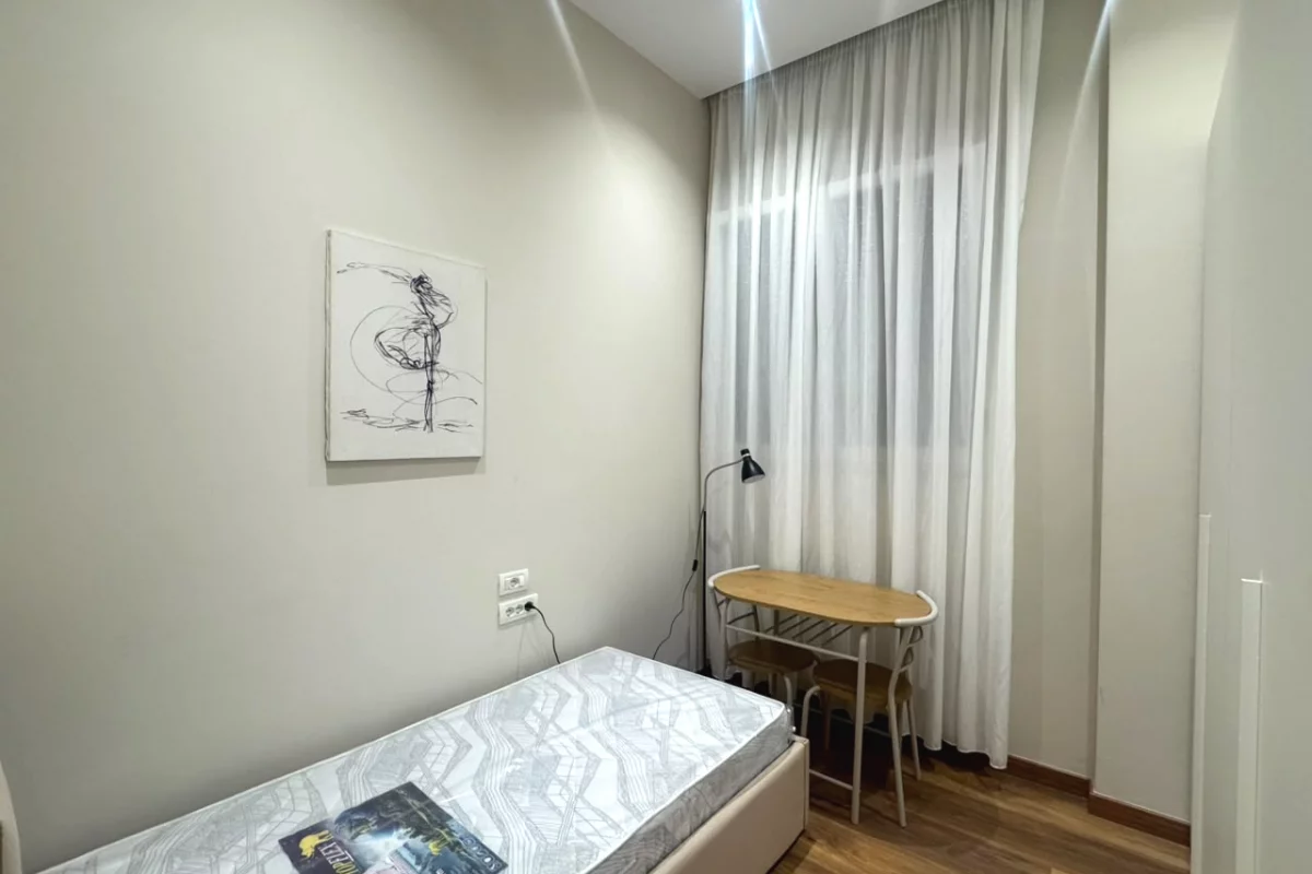 Shtepi me qera Apartament ne Tirane, 2+1, Mobilimi E mobiluar, Pagesa 1,000  Euro.