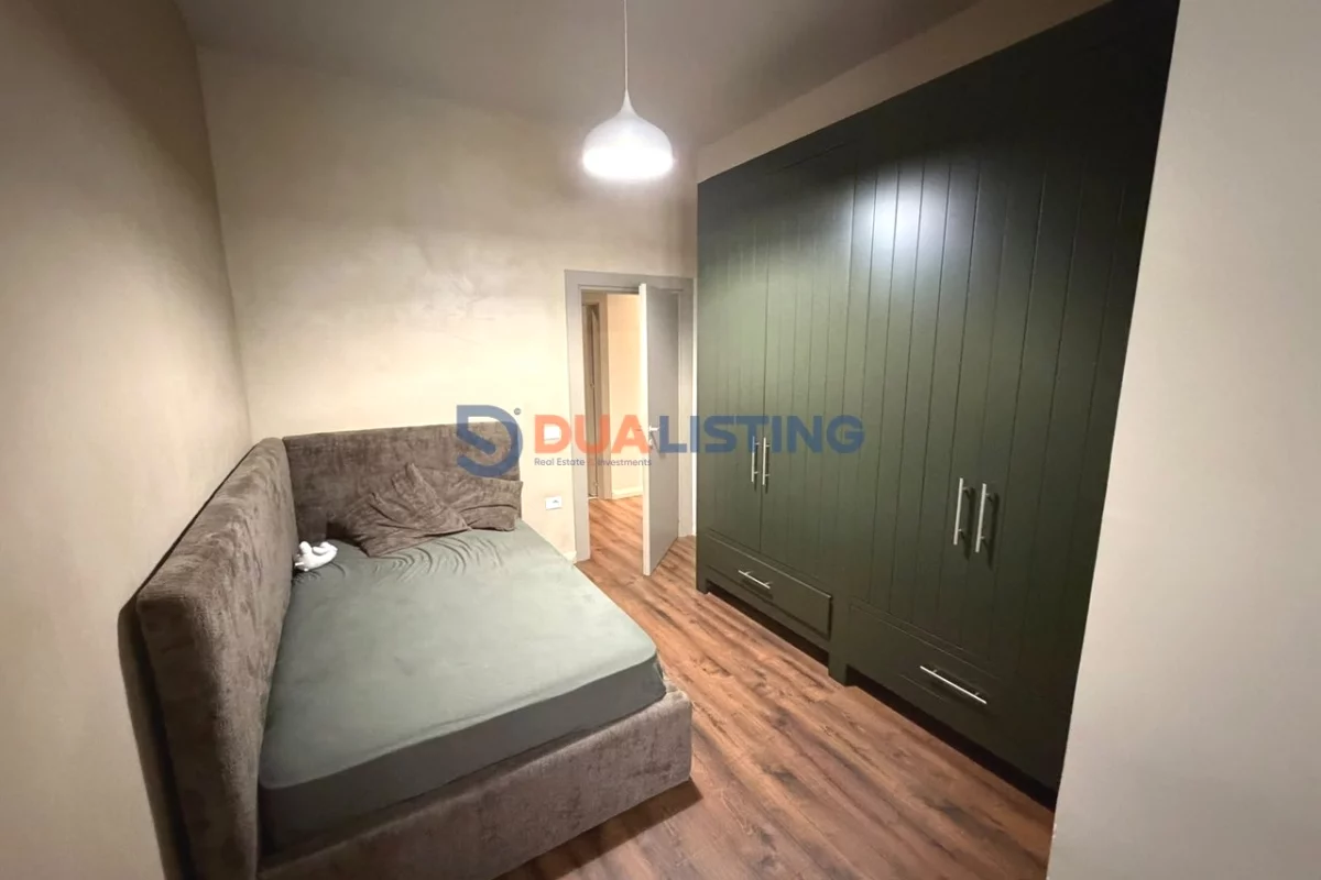 Shtepi me qera Apartament ne Tirane, 1+1, Mobilimi E mobiluar, Pagesa 1,000  Euro.