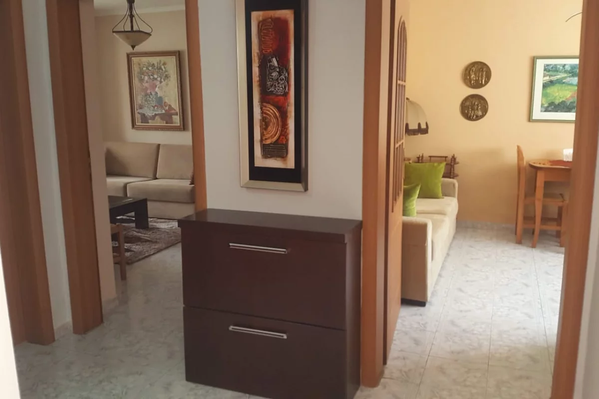 Shtepi me qera Apartament ne Tirane, 1+1, Mobilimi E mobiluar, Pagesa 500  Euro.