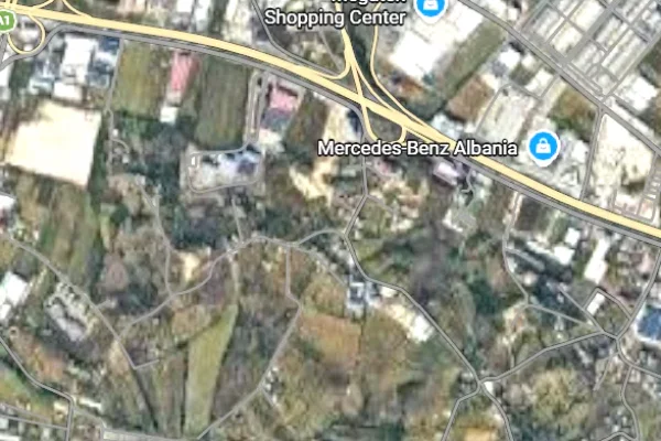 Shitet toke tek Megatek , Vore , City Park , Kashar .