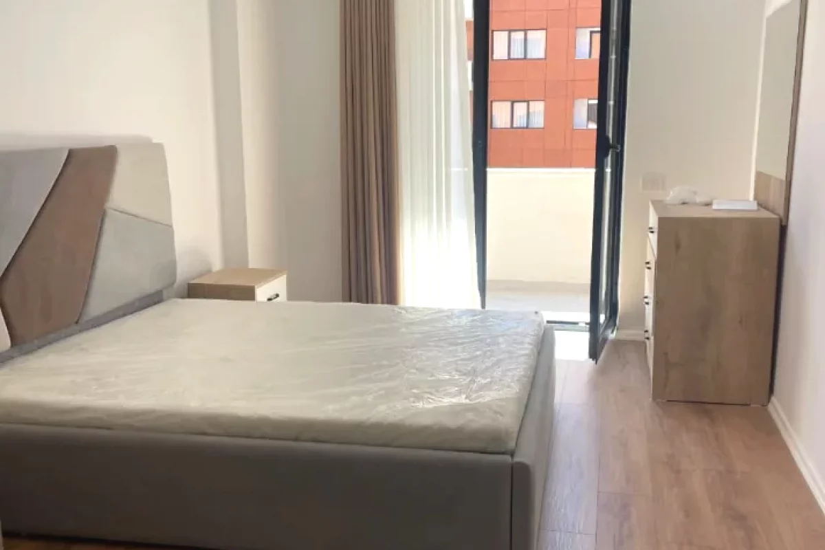 Shtepi me qera Apartament ne Tirane, 1+1, Mobilimi E mobiluar, Pagesa 500  Euro.