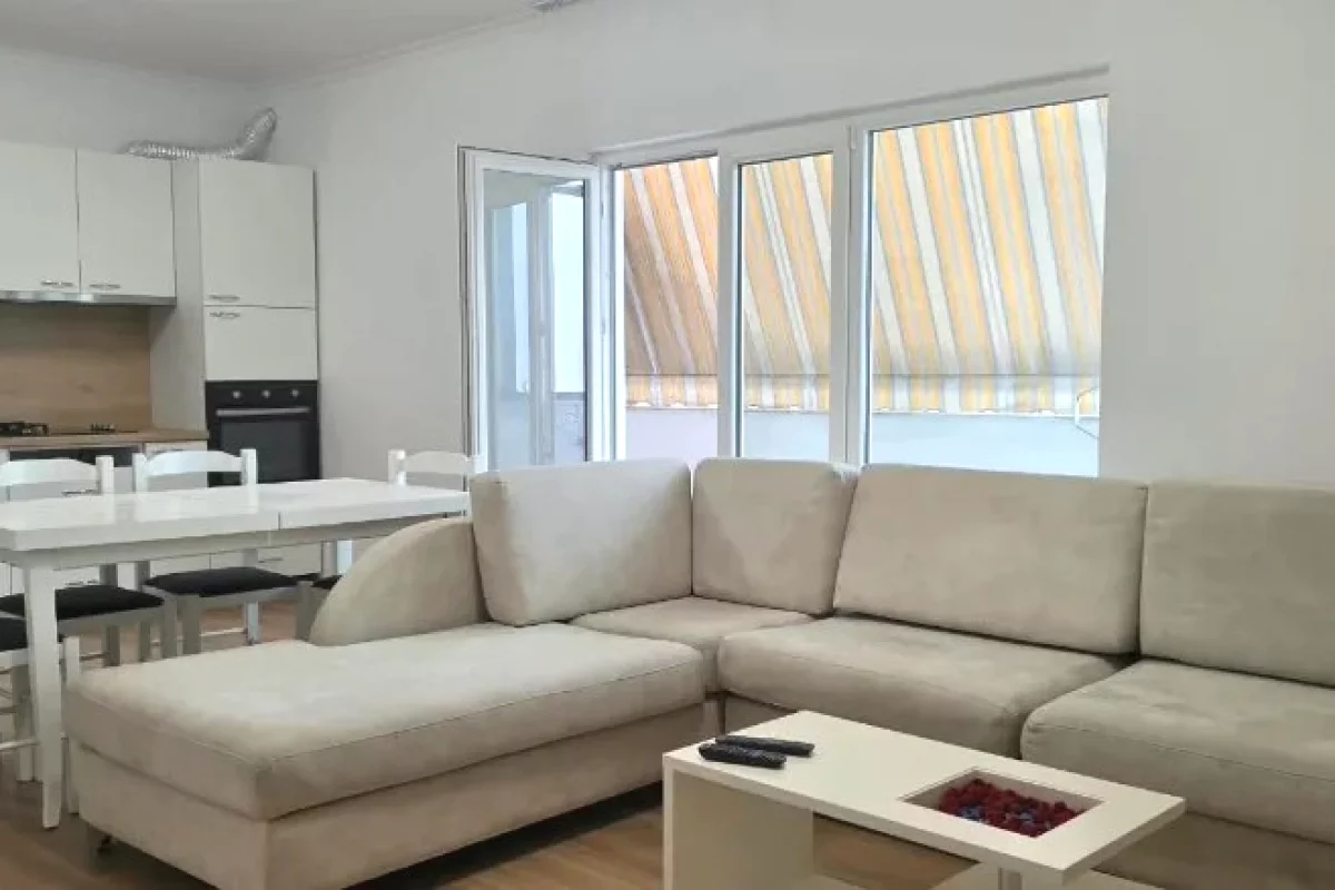 Shtepi me qera Apartament ne Tirane, 2+1, Mobilimi E mobiluar, Pagesa 800  Euro.