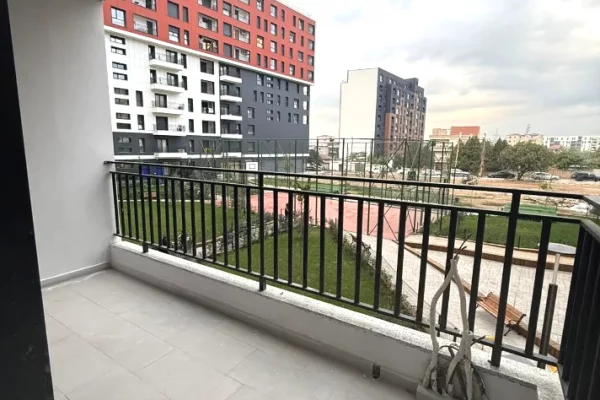 Ambient biznesi me qera 3+1 ne Tirane - 800 Euro
