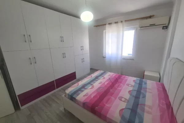Shtepi me qera 1+1 ne Tirane - 700 Euro