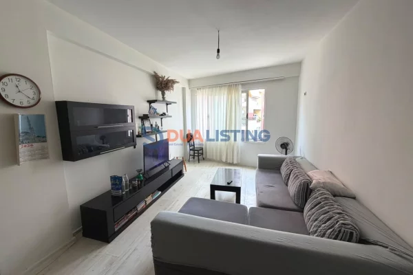 Shitet apartament 1+1 tek Liqeni i Thate , prane Kapiten Mir Zotit , Kopshti Botanik , Kopshti Zoolo