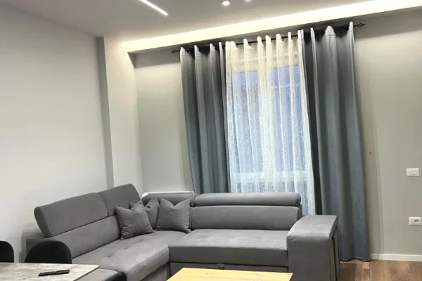 Shtepi me qera 1+1 ne Tirane - 450 Euro