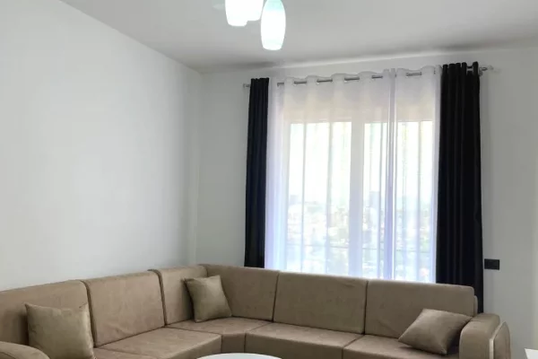 Jepet apartament 2+1+2 me qira ne Paskuqan , prane Ahmati Petrol .