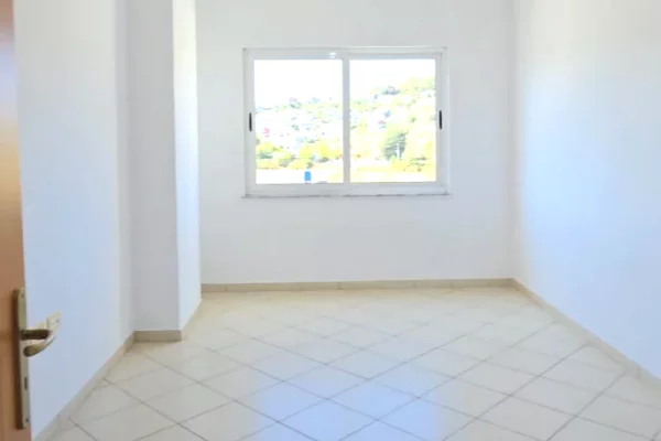 Shtepi ne shitje 2+1 ne Tirane - 150,000 Euro