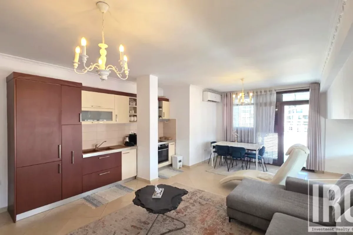 Shtepi me qera Apartament ne Tirane, 2+1, Mobilimi E mobiluar, Pagesa 850  Euro.
