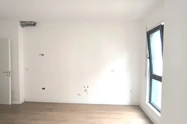 Shitet apartament 2+1+2 tek Rezidenca G8 , Komuna e Parisit .