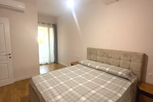 Shitet apartament 2+1 tek Rezidenca Golden Park , Rruga e Kavajes , Misto Mame , Yzberisht , Unaza e