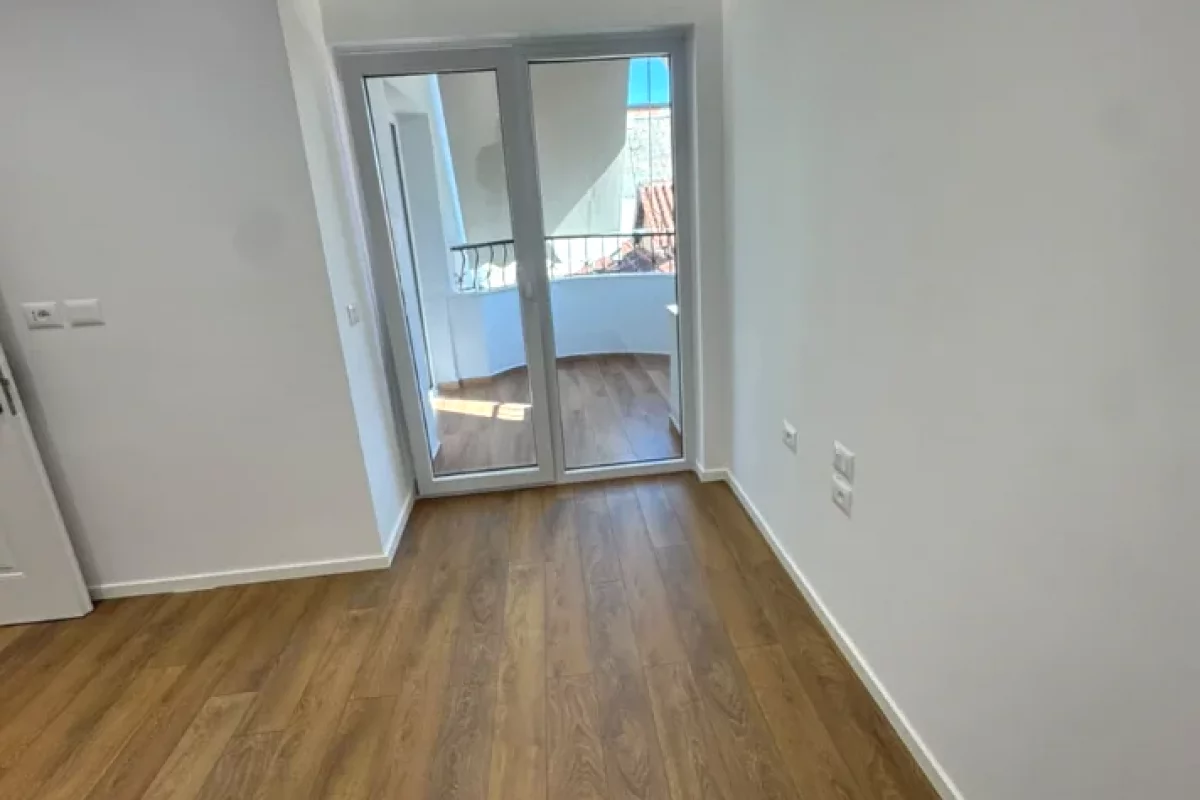 Apartment for sale in Tirana 1+1, Emty