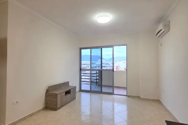 Jepet apartament 2+1 me qira tek Rrethi i Selites , Selite .