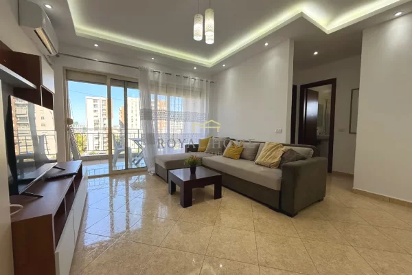 Shtepi me qera 2+1 ne Tirane - 750 Euro