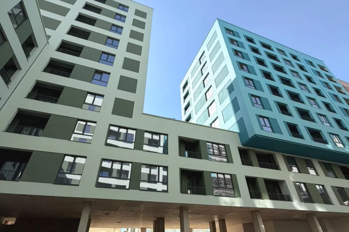 Shtepi ne shitje Apartament ne Tirane, 3+1, Mobilimi Bosh, pa mobiluar, Pagesa 223,500  Euro.
