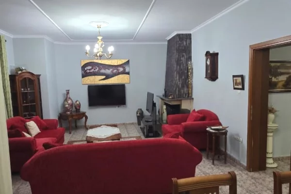 House for Rent 3+1 in Tirana - 80,000 Leke