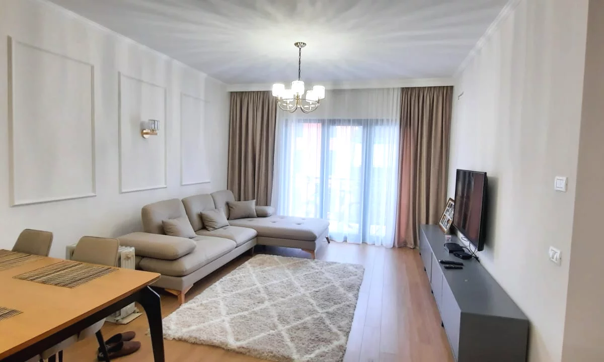 Shtepi ne shitje Apartament ne Tirane, 2+1, Mobilimi E mobiluar, Pagesa 213,000  Euro.