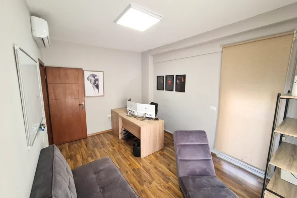 Ambient biznesi me qera 1+1 ne Tirane - 1,650 Euro