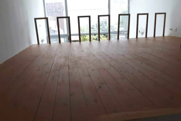 Ambient biznesi me qera 1+1 ne Tirane - 15,000 Leke