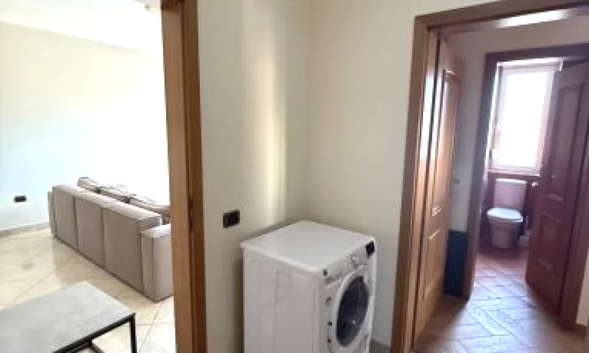 Appartamento in affitto a Tirana 1+1, Arredato