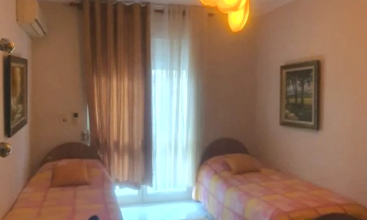 Appartamento in affitto a Tirana 2+1, Arredato