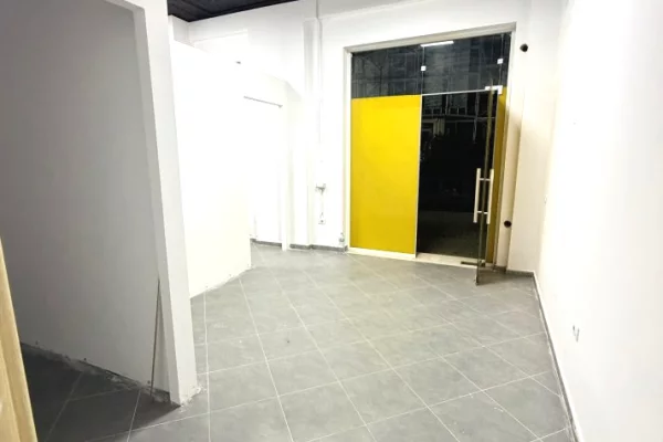 Jepet ambient biznesi me qira te Kompleksi Kontakt 