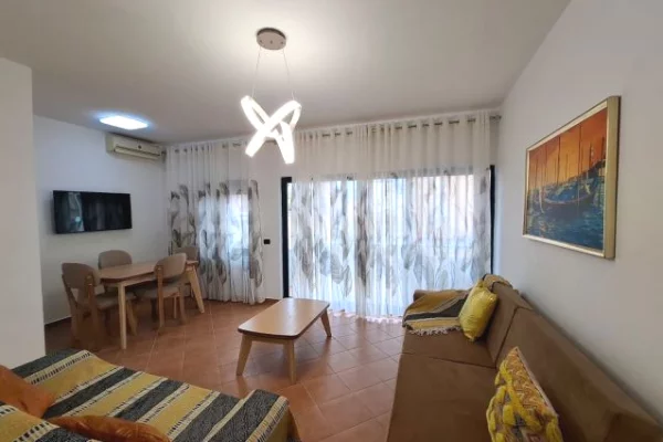 Jepet apartament 2+1 me qira tek Rruga e Kavajes 