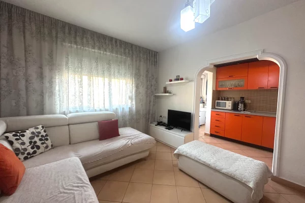 Shtepi ne shitje 1+1 ne Tirane - 130,000 Euro