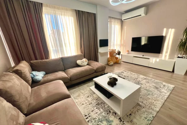 Shtepi me qera 1+1 ne Tirane - 550 Euro