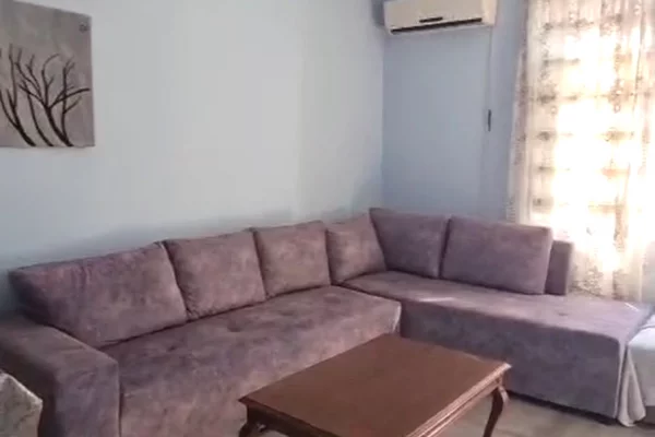 Shtepi me qera 1+1 ne Tirane - 400 Euro