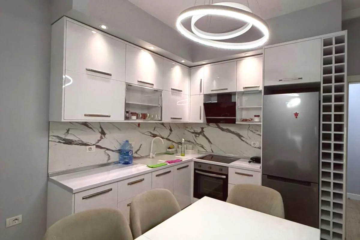 Shtepi me qera Apartament ne Tirane, 2+1, Mobilimi E mobiluar, Pagesa 750  Euro.