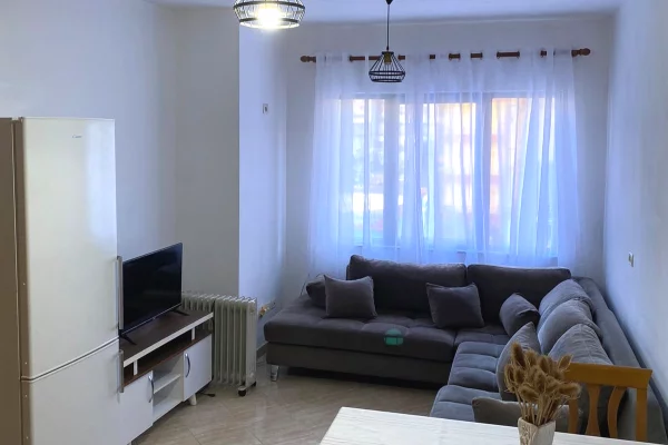 Jepet apartament 1+1 me qira ne Astir##470Leke##78