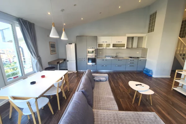 Shtepi ne shitje 2+1 ne Tirane - 215,000 Euro