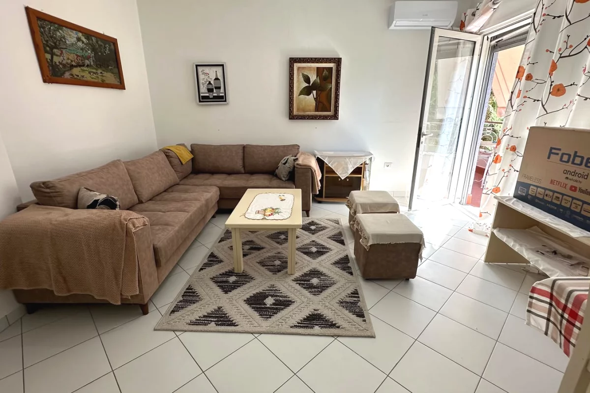 Shtepi me qera Apartament ne Tirane, 2+1, Mobilimi E mobiluar, Pagesa 600  Euro.