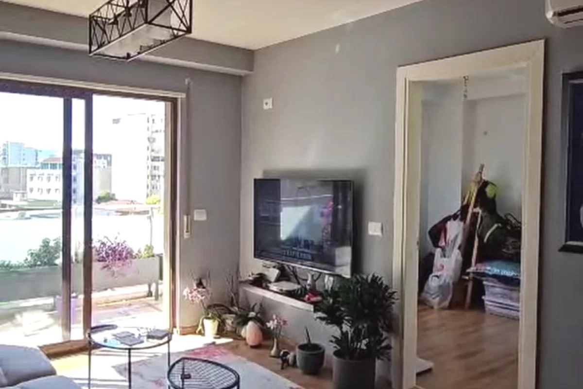 Shtepi me qera Apartament ne Tirane, 2+1, Mobilimi E mobiluar, Pagesa 800  Euro.