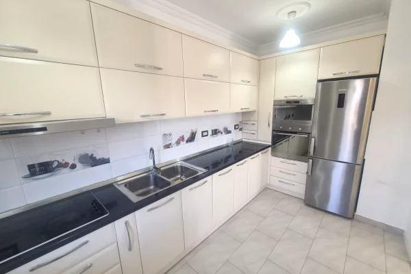Jepet apartament 1+1 me qira tek Selvia##700Leke##144