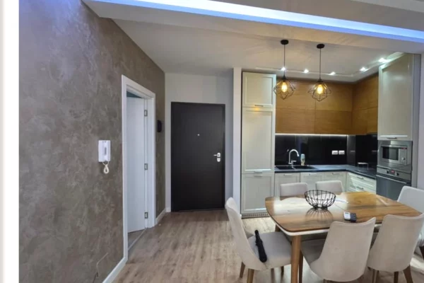 Shtepi me qera 2+1 ne Tirane - 750 Euro